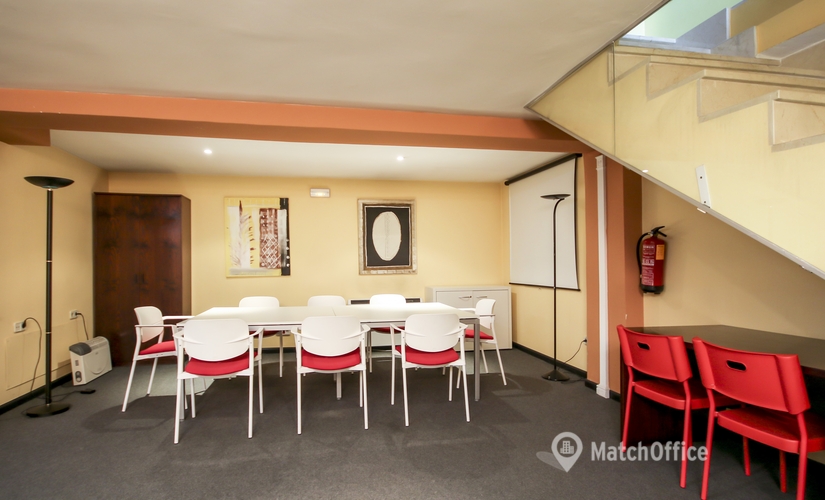 Rent a 30 m² Conference center in Madrid Centro, Cl. López de Aranda 35 (28027) - 10 | MatchOffice