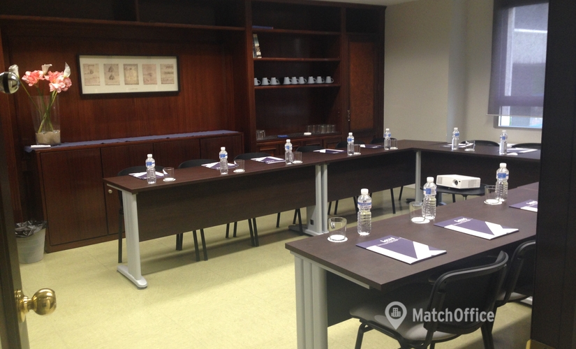 Elija sala de conferencias en Madrid Centro 25 m², Plaza Emilio Jiménez Millas Nº2 1ºC - 19 | MatchOffice.es