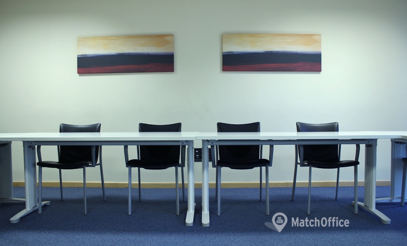 Reserve sala de conferencias acogedora en València 45 m², Avda. Cortes Valencianas 39 - Entl. 2º  E - 7 | MatchOffice