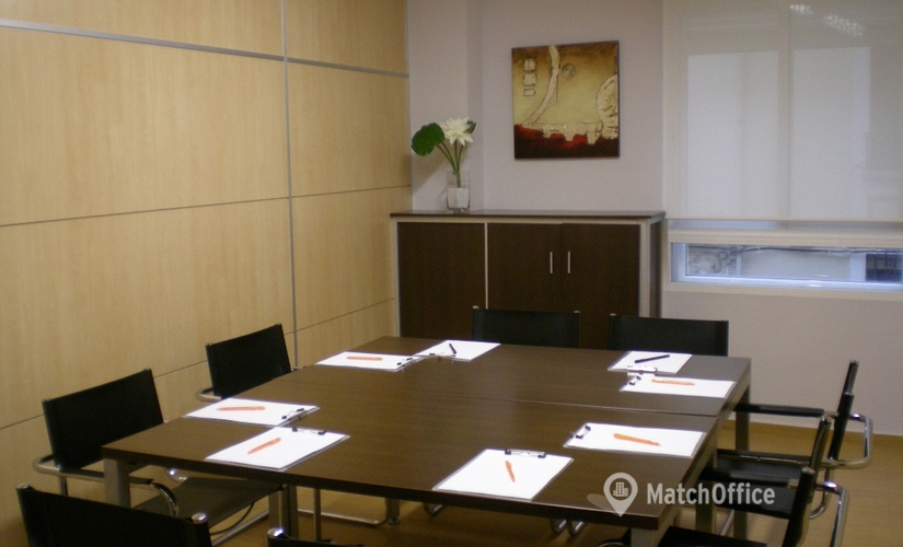 Book a 25 m² Conference hall in Castello, Calle Poeta Verdaguer 1 (12002) - 4 | MatchOffice.com