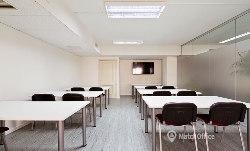Choose a 40 m² Conference hall in Madrid Centro, Jacometrezo 15 (28013) - 15 | MatchOffice.com