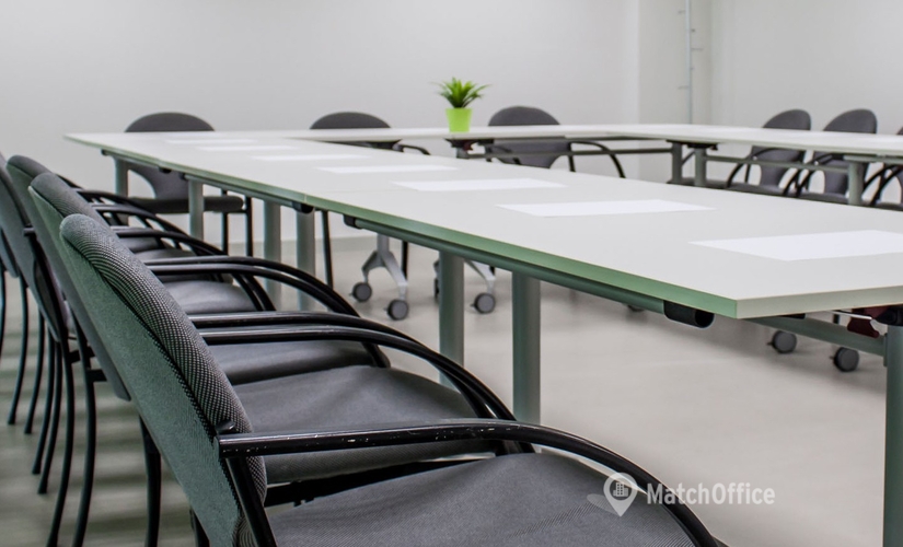 Elija sala de reuniones en Madrid Centro 56 m², Calle de Manuel Tovar 42 - 7 | MatchOffice