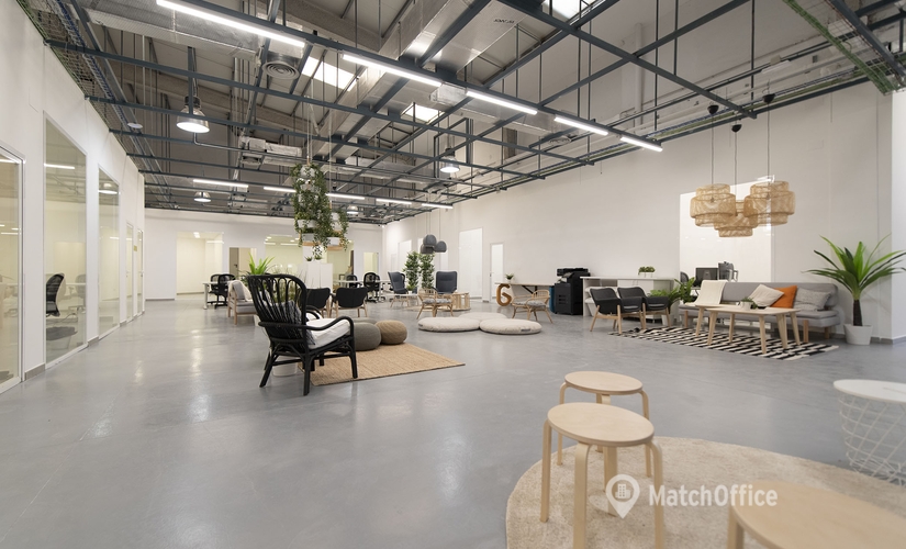 Micentro de negocio en alquiler en Málaga 1665 m², Carril de la Cordobesa - 1 | MatchOffice.es