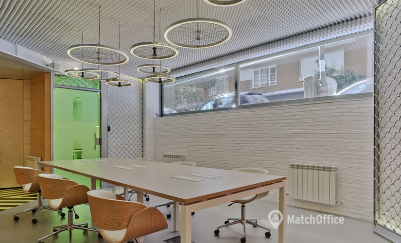 Alquile sala de juntas acogedora en Madrid Centro 14 m², Nuñez de Balboa 52 - 4 | MatchOffice.es