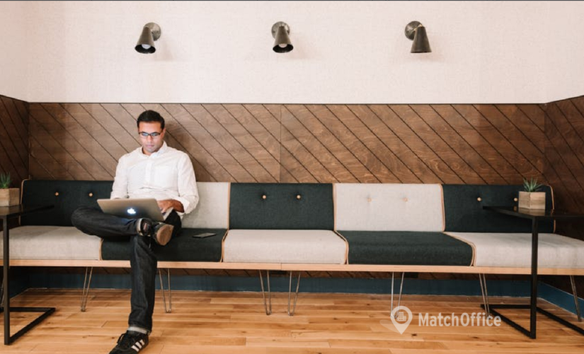 Elija sala de reuniones equipada en Madrid Centro 70 m², Calle Eloy Gonzalo 27 - 4 | MatchOffice