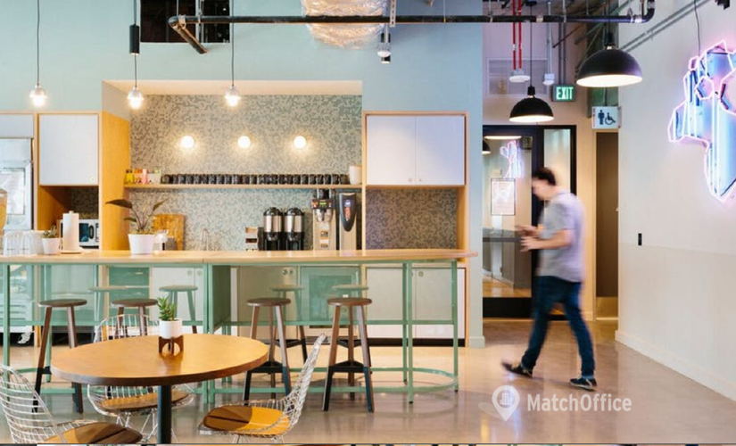 Reserve sala de juntas acogedora en Barcelona 65 m², Carrer de la Ciutat de Granada - 4 | MatchOffice.es