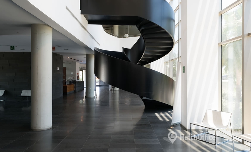 Parque empresarial disponible para alquilar en Sevilla 60 m², Carretera de la Exclusa nº 11 - 4 | MatchOffice.es