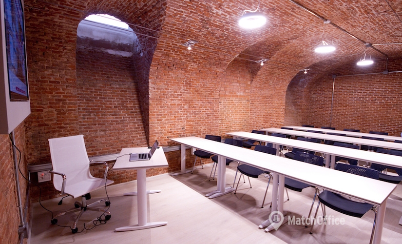 Reserve sala de conferencias fiable en Madrid Centro 40 m², C/ Fernando VI 17 - 2 | MatchOffice