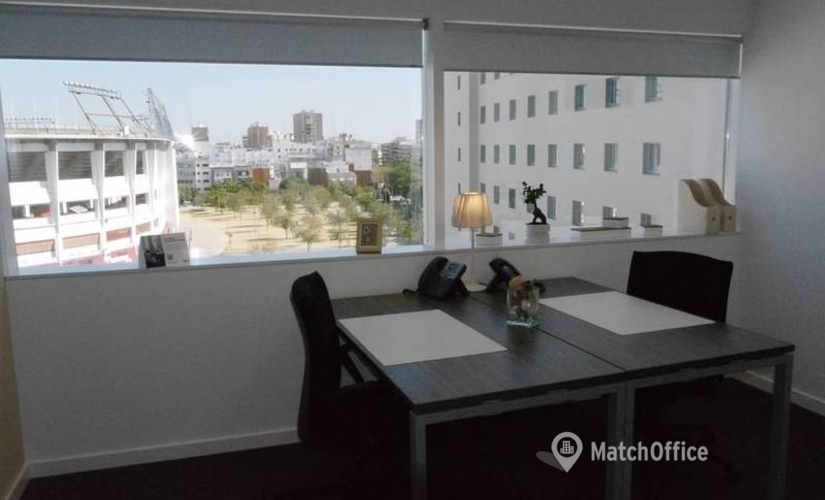 120 m² Shared office  in Seville, Avenida de Eduardo Dato 69 (41005) - 2 | MatchOffice.com
