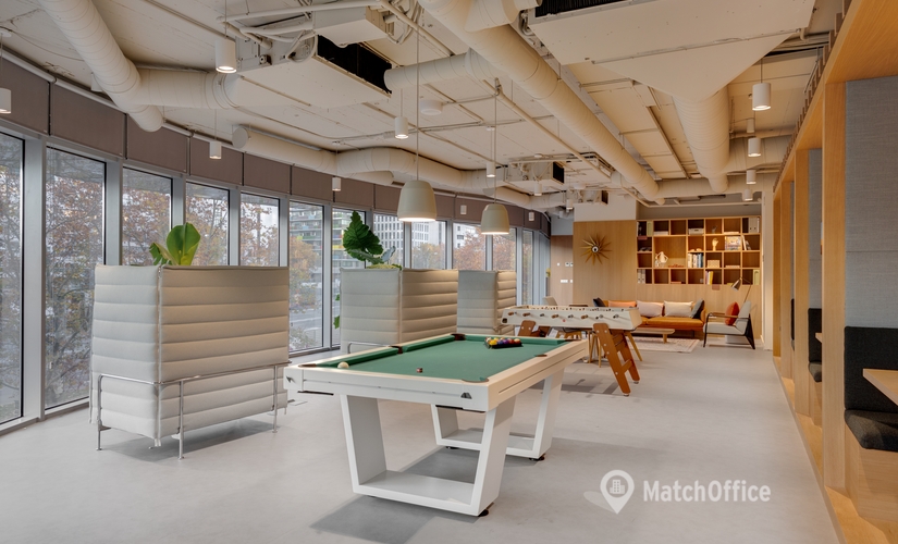 Explore coworking en Madrid Centro 70 m², Paseo de la Castellana 200 - 6 | MatchOffice