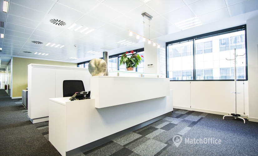 300 m² Shared office  in Ciutat Vella, Plaça de Catalunya 1 (08002) - 1 | MatchOffice