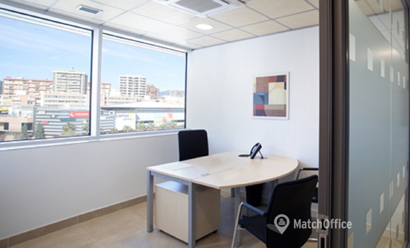 Alquile oficinas temporales en Málaga 70 m², Plaza de la Solidaridad 12 - 4 | MatchOffice