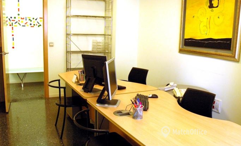90 m² Coworking space in Valencia, Avinguda de l'Oest 34 (46001) - 1 | MatchOffice