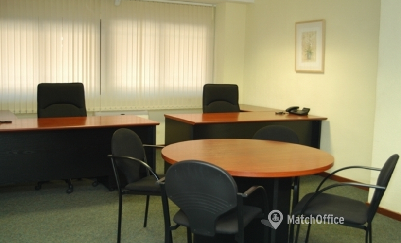 Alquile oficinas compartidas en València 46 m², Avda. Aragón - 2 | MatchOffice