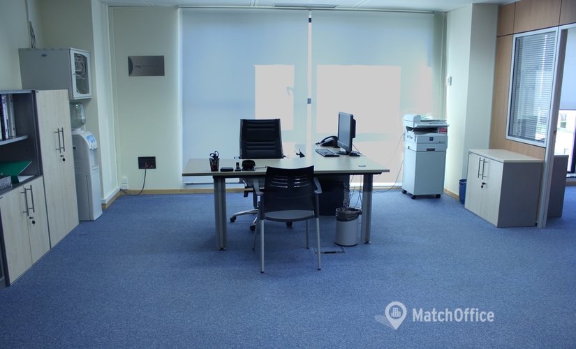55 m² Coworking space  in Valencia, Avinguda de les Corts Valencianas 39 - Entl. 2º  E (46015) - 4 | MatchOffice.com