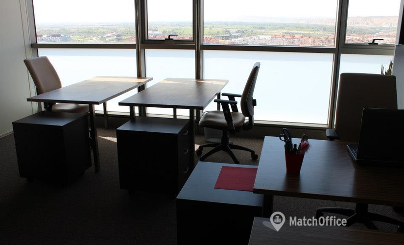 Explore oficinas temporales en Zaragoza 25 m², Avda María Zambrano 31 - 4 | MatchOffice