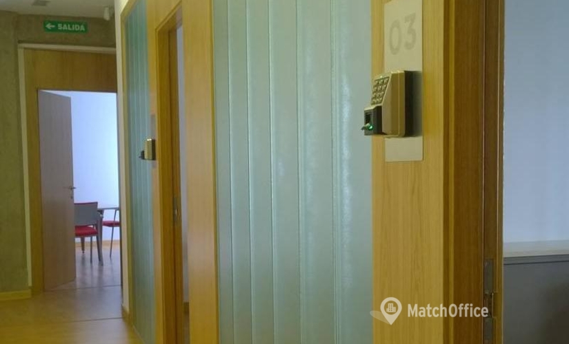 Micentro de negocio disponible para alquilar en León 20 m², Avenida Independencia 1 2ª planta - 9 | MatchOffice.es