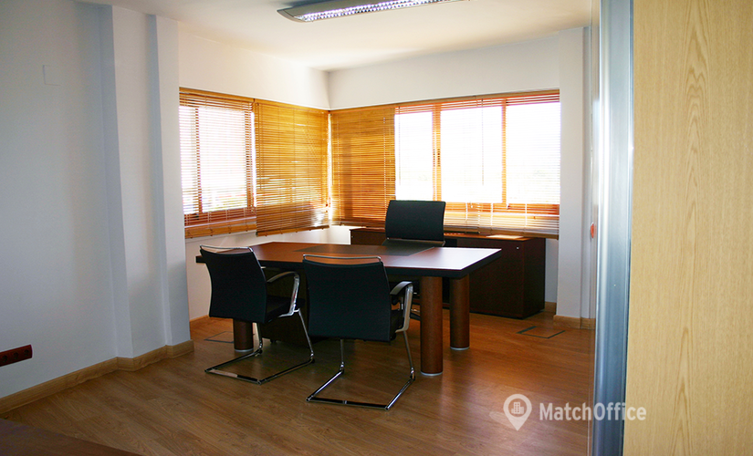 Explore oficinas compartidas en Málaga 65 m², Boulevard Louis Pasteur 5 - 1 | MatchOffice