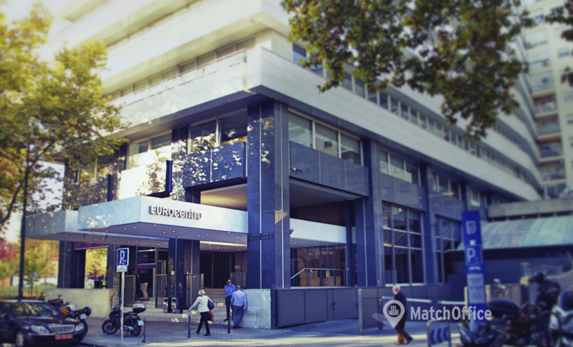 Explore oficinas de coworking en Madrid Centro 78 m², Calle Capitán Haya 1 - 3 | MatchOffice.es