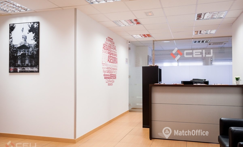 Alquile sala de conferencias equipada en Madrid Centro 20 m², Calle de Sagasta 23 - 3 | MatchOffice