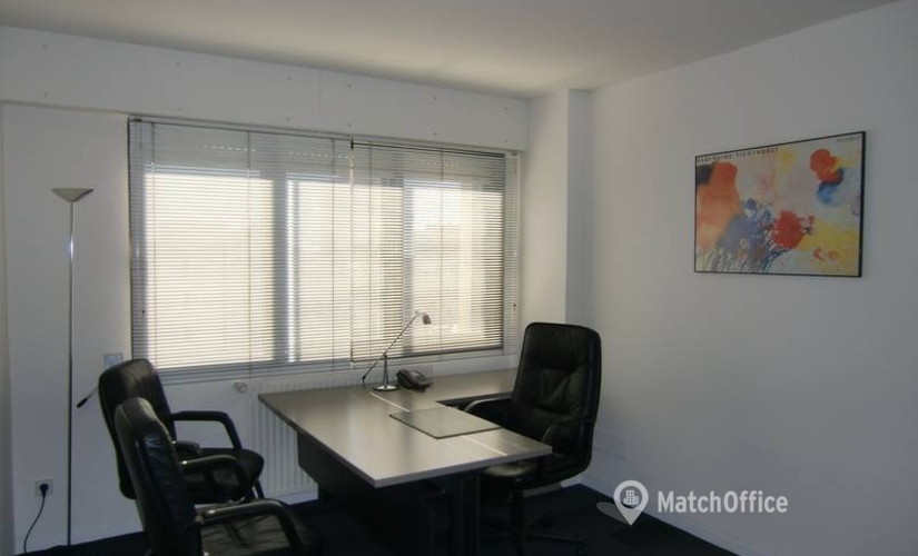 Alquile coworking en Madrid Centro 20 m², Plaza de Castilla 3 - 3 | MatchOffice.es
