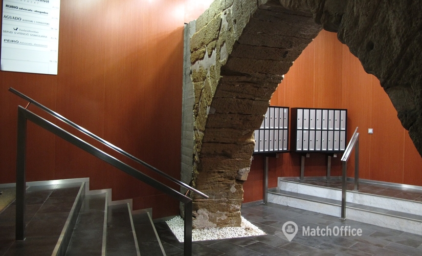 Alquile oficinas de coworking en Lleida 40 m², Carrer Arc del Pont 3 - 4 | MatchOffice.es