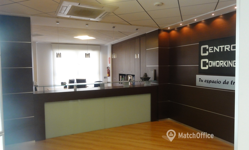 Explore oficinas de coworking en València 300 m², Carrer Cirilo Amorós 51 - 1 | MatchOffice
