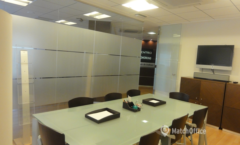 Observe oficinas compartidas en València 300 m², Carrer Cirilo Amorós 51 - 0 | MatchOffice.es