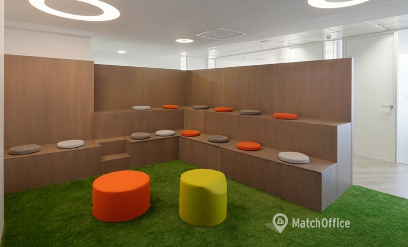 Alquile oficinas temporales en Madrid Centro 192 m², Paseo de la Castellana 141 - 4 | MatchOffice.es