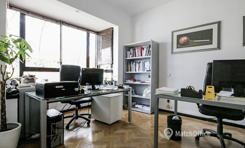 Explore coworking en Madrid Centro 45 m², Cl. Josefa Valcárcel 8 - 4 | MatchOffice