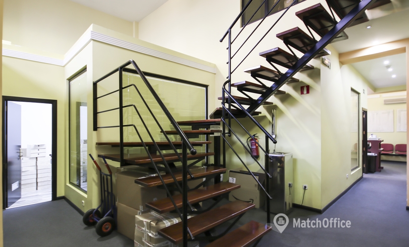 Explore oficinas temporales en Madrid Centro 44 m², Cl. López de Aranda 35 - 3 | MatchOffice.es
