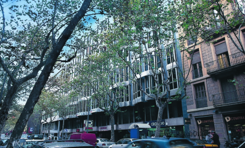 Rent our functional Virtual office space in Barcelona, Calle Còrsega (08008) - 1 | MatchOffice.com