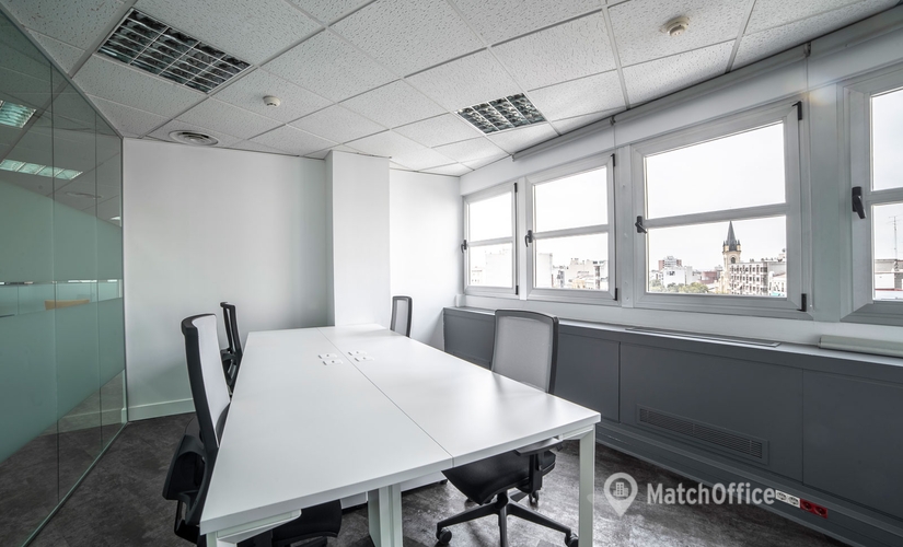 Lease flexible a 250 m² Shared office  in Madrid Centro, Glorieta de Cuatro Caminos (28020) - 2 | MatchOffice.com