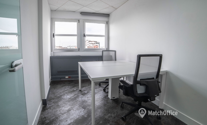 Join comfortable a 250 m² Shared workspace  in Madrid Centro, Glorieta de Cuatro Caminos (28020) - 3 | MatchOffice