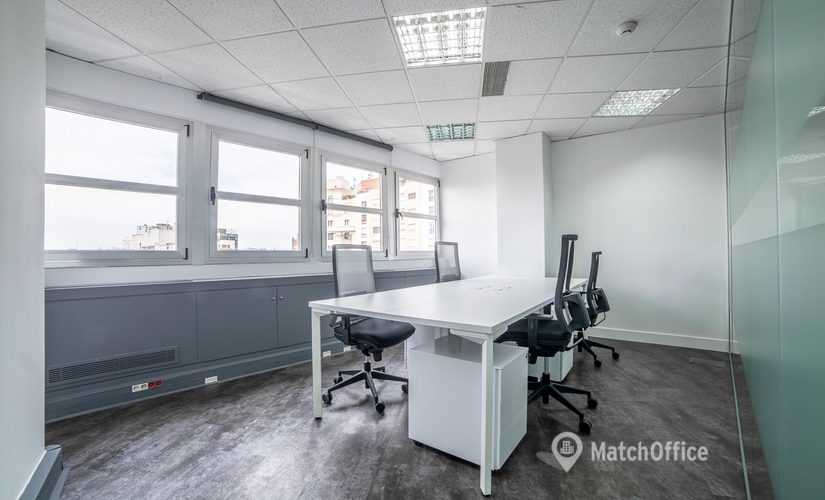 Rent comfortable a 250 m² Coworking  in Madrid Centro, Glorieta de Cuatro Caminos (28020) - 1 | MatchOffice.com