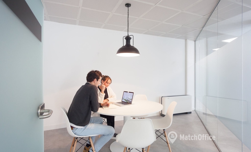 Book a 60 m² Conference space in Madrid Chamberi, Glorieta de Quevedo (28015) - 2 | MatchOffice.com
