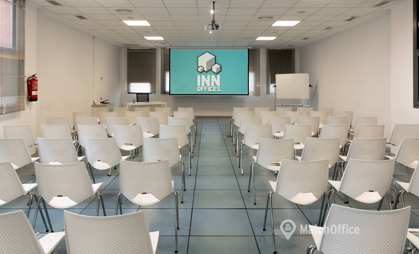 40 m² Co-working in Seville, Calle Luis Fuentes Bejarano (41020) - 4 | MatchOffice.com