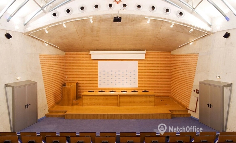 Alquile sala de juntas en Sevilla 125 m², Calle Charles Darwin - 1 | MatchOffice