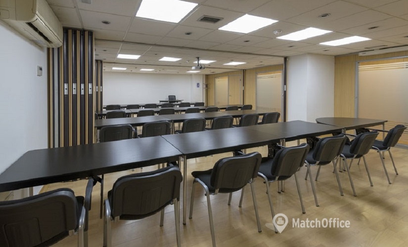 Rent a 40 m² Conference hall in Barcelona Sants Monjuïc, Calle Vilamarí (08015) - 1 | MatchOffice.com