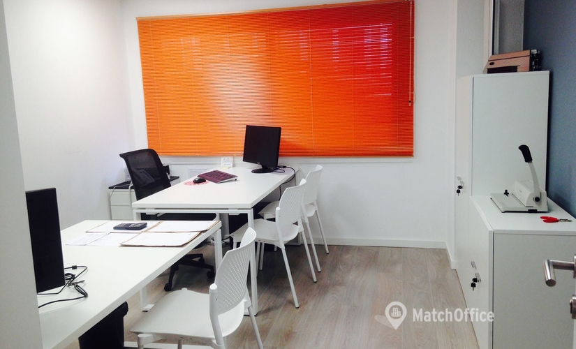 Business center María Luisa Durán Marquina, 20 - 1º 15011 A Coruna