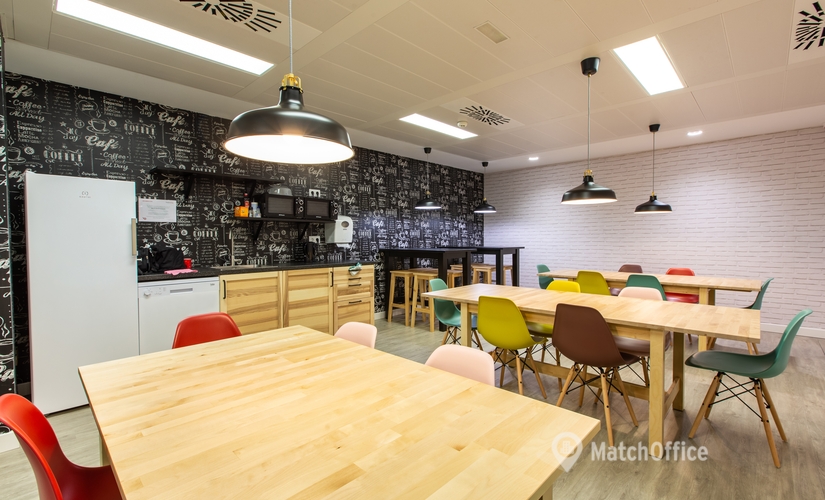 Alquile oficinas compartidas en Madrid Centro 300 m², Calle O´Donnell - 1 | MatchOffice
