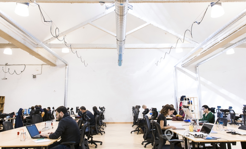 Alquile coworking en Ciutat Vella 1000 m², Carrer de Blesa 27 - 2 | MatchOffice.es