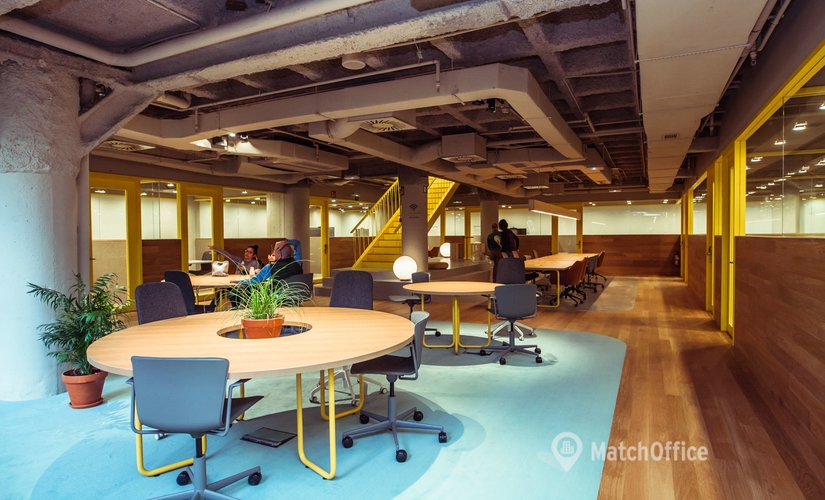 Explore oficinas compartidas en Madrid Centro 1500 m², Plaza Pablo Ruiz Picasso - 3 | MatchOffice