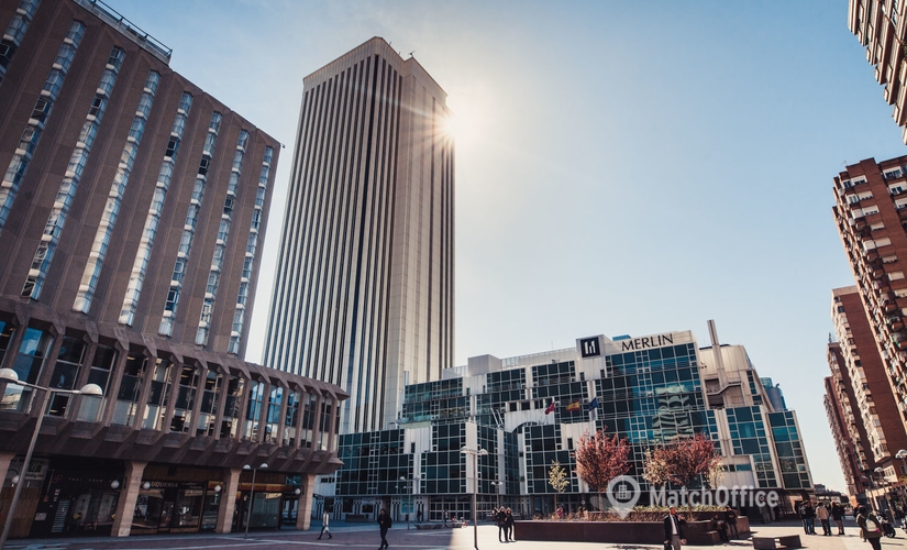 Explore oficinas temporales en Madrid Tetuán 40 m², Calle Agustín de Betancourt - 11 | MatchOffice.es