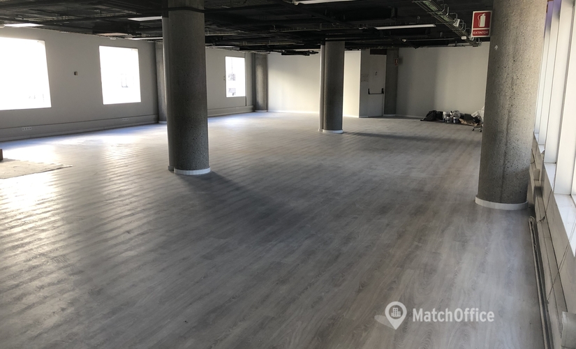Espacio de oficina flexible disponible para alquilar en Ciutat Vella 280 m², La Rambla 88 - 2 | MatchOffice.es