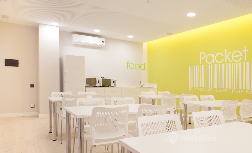 Parque empresarial disponible para alquilar en Mataró 40 m², Ronda President Irla 26 - 0 | MatchOffice.es