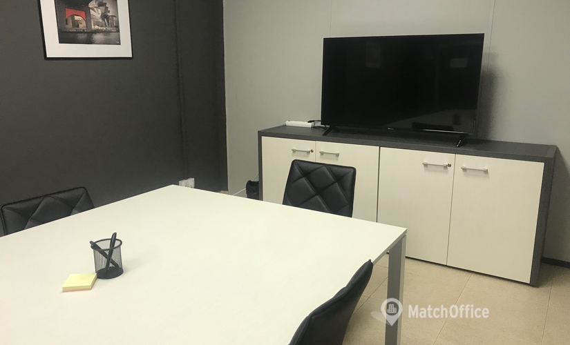 Book a 55 m² Conference room in Bilbao, Pablo Alzola 2 3º Izquierda (48012) - 4 | MatchOffice.com