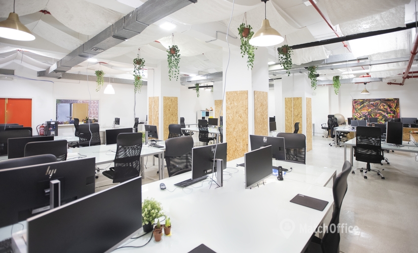 190 m² Serviced office place for rent in Barcelona, Carrer Bruc 149 (08037) - 1 | MatchOffice