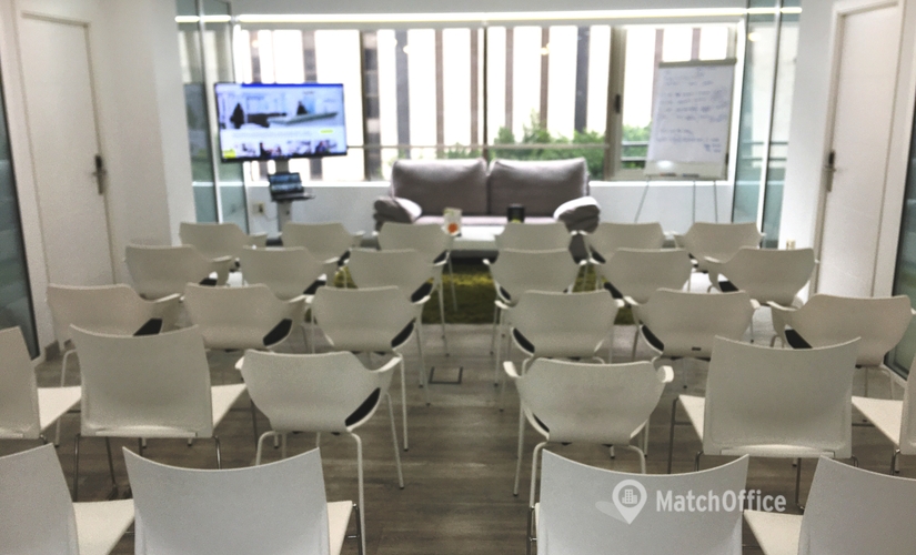 Reserve sala de juntas en València 70 m², Carrer de Colón 4 - 2 | MatchOffice.es