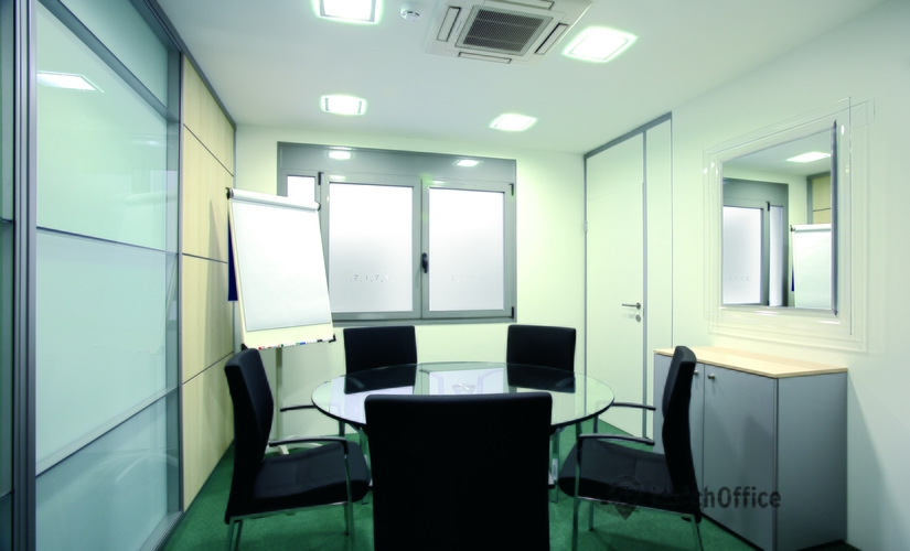 Book a 26 m² Conference room in Zaragoza, C/Doctor Casas 20 (50008) - 16 | MatchOffice